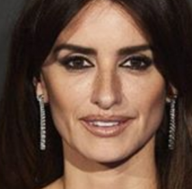 PENELOPE CRUZ est BLOND platine !