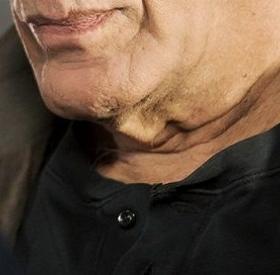 Cet ACTEUR français est PAPA à 69 ANS !