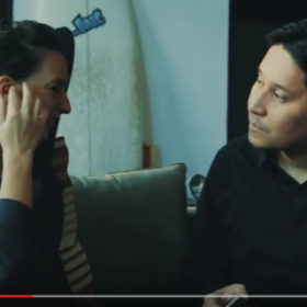 INCROYABLE : l'OREILLETTE qui TRADUIT en TEMPS RÉEL