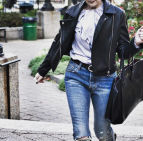 Cette PROF de 63 ANS devient un SUBLIME MANNEQUIN !