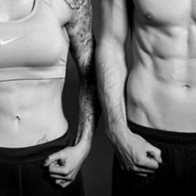 Une IMPRESSIONNANTE transformation PHYSIQUE avant leur MARIAGE