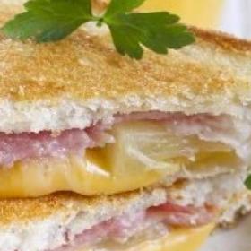 Vous avez déjà VU un CROQUE-MONSIEUR ARC-EN-CIEL ?