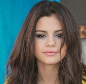 DRAME : SELENA GOMEZ PIQUE le MEC de BELLA HADID ?!