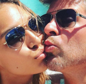 ROBIN THICKE tout NU avec sa femme sur INSTAGRAM !