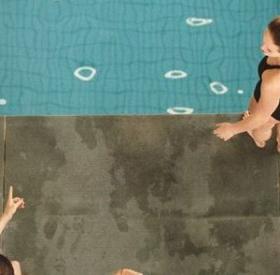 DEVINEZ COMBIEN de LITRES de PIPI il y a dans une PISCINE ? 