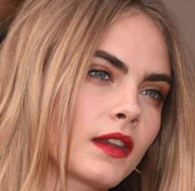 Cara DELEVINGNE : BÉBÉ !