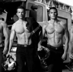 Le calendrier 2017 des POMPIERS est HOT, HOT, HOT !!