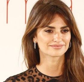 ALERTE ! PENÉLOPE CRUZ a CHANGÉ de TÊTE