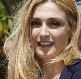 VIDÉO : JULIE GAYET balance sur FRANÇOIS HOLLANDE !