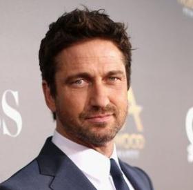 Ce SUBLIME ACTEUR remet le COUVERT avec son EX ?! 