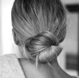 CHEVEUX : 8 CHIGNONS faciles à faire pour BOOSTER votre LOOK