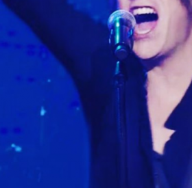 Ce CHANTEUR en COUPLE est toujours fou AMOUREUX de son EX... #Malaiiiise