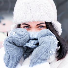 Affrontez la Vague de Froid avec Style et Précaution !