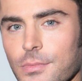 ZAC EFRON : les PHOTOS TORSE NU dans le DÉSERT #ChaudChaudChaud !