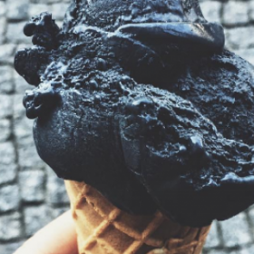 Pourquoi cette GLACE NOIRE fait SENSATION (sans colorant artificiel !)