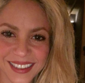 ALERTE ! SHAKIRA est passée à la FRANGE