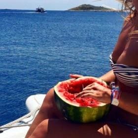 Une BLOGGUEUSE FITNESS dénonce un PHÉNOMENE CORPOREL FRÉQUENT mais encore TABOU !