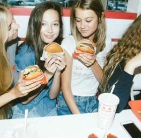 La SCIENCE l'a PROUVÉ : avoir FAIM rendrait BIEN DÉSAGRÉABLE !