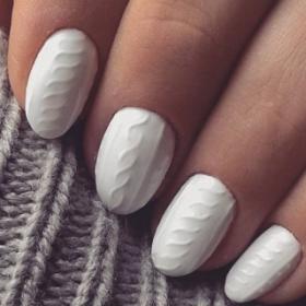 Nouvelle TENDANCE : le vernis à TRICOTER !