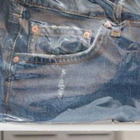 Faut-il METTRE son JEAN au CONGÉLO pour le LAVER ?
