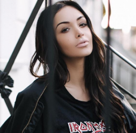 NABILLA en PRISON : la RAISON INCROYABLE pour laquelle elle y RETOURNE
