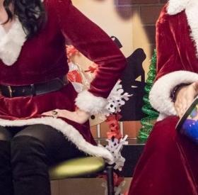 Ce COUPLE de STARS se DÉGUISE pour les ENFANTS malades !