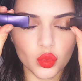 BEAUTÉ : ce GESTE qu'il ne faut SURTOUT PAS faire !