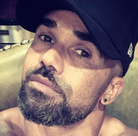 SHEMAR MOORE en SLIP DE BAIN : la PHOTO qui va vous ACHEVER