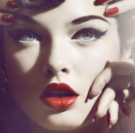 Votre SIGNE ASTRO révèle votre MAKEUP IDEAL !