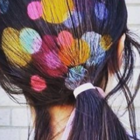La NOUVELLE TENDANCE CHEVEUX : le HAIR STENCIL, ou la COLORATION AU POCHOIR !