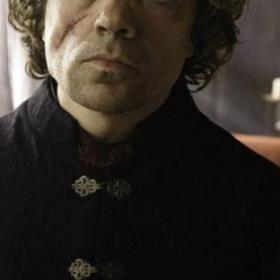 TYRION LANNISTER alias Peter Dinklage NU dans Adam cherche Eve !