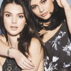 Découvrez la DERNIÈRE LUBIE des SŒURS JENNER