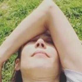 SOPHIE MARCEAU montre un peu de son INTIMITÉ ! Wouah !