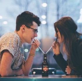 Ces QUESTIONS peuvent vous faire TOMBER AMOUREUSE !