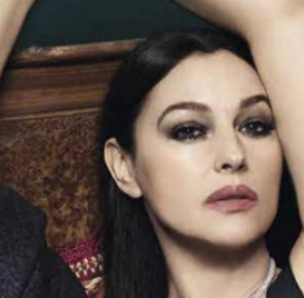 MONICA BELLUCCI soooooooo SEXY sur Instagram !