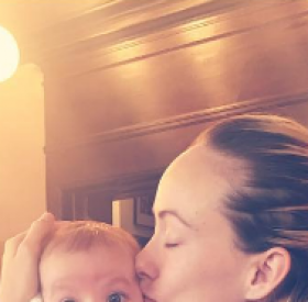 Olivia WILDE dévoile son BÉBÉ !! Et il a une ANOMALIE CHELOU...