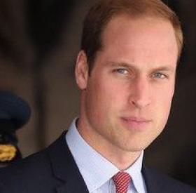 Le PRINCE WILLIAM a TOUUUT RASE ! #BritneySorsDeCeCorps