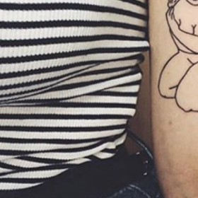 Ces TATOUAGES FÉMINISTES qui font SENSATION