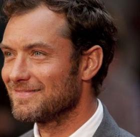 JUDE LAW : sa FILLE va DÉTRÔNER PAPA !