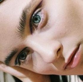 8 COUPES de CHEVEUX qui nous RENDENT MOCHES