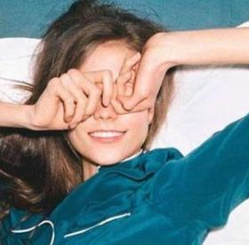 Les MEILLEURES ASTUCES pour SE RÉVEILLER de BONNE HUMEUR