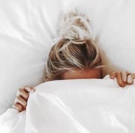 J'ai TROP MANGÉ : comment bien DORMIR ?