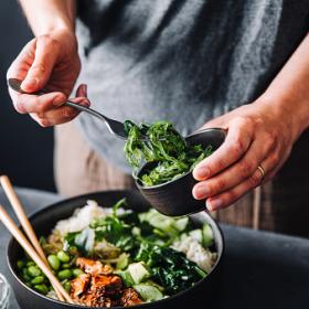 3 recettes de poke bowl pour déjeuners réussis