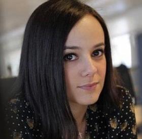 La petite FILLE d'ALIZÉE ouvre son COMPTE INSTAGRAM !
