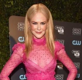 SURPRISE : NICOLE KIDMAN n'est PAS une MOMIE !