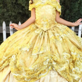 Ce PAPA recrée les COSTUMES DISNEY pour ses ENFANTS et c'est DINGUE !