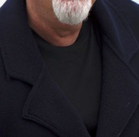 Ce CHANTEUR de 69 ans va être PAPA à nouveau !