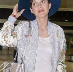 MARION COTILLARD : son FASHION FAUX-PAS qui CHOQUE la TOILE !