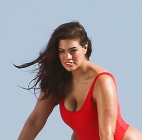 ASHLEY GRAHAM : STRING et CELLULITE, la SÉANCE PHOTO PLUMPY !