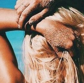 5 GESTES CLEF pour garder ses CHEVEUX CANONS de l'ÉTÉ